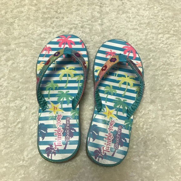 SKECHERS Twinkle Toes Beach Life sandal. - Picture 2 of 7